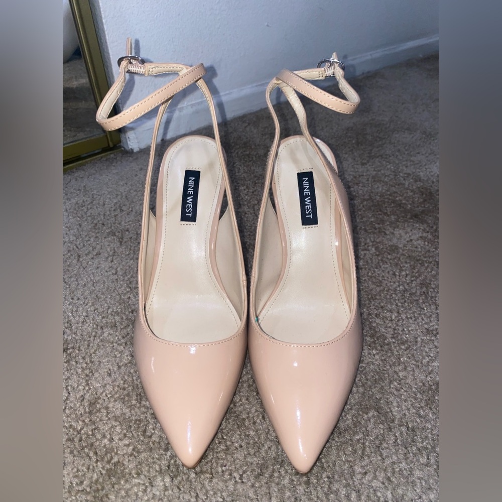 Nine West pointed ankle strap heel size 6
